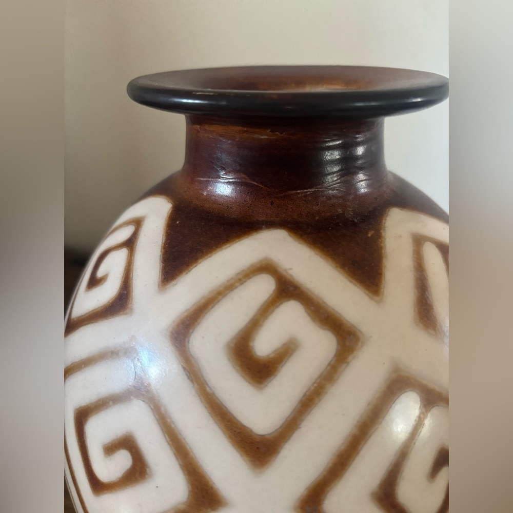 Ceramic vase - Picture 2 of 4